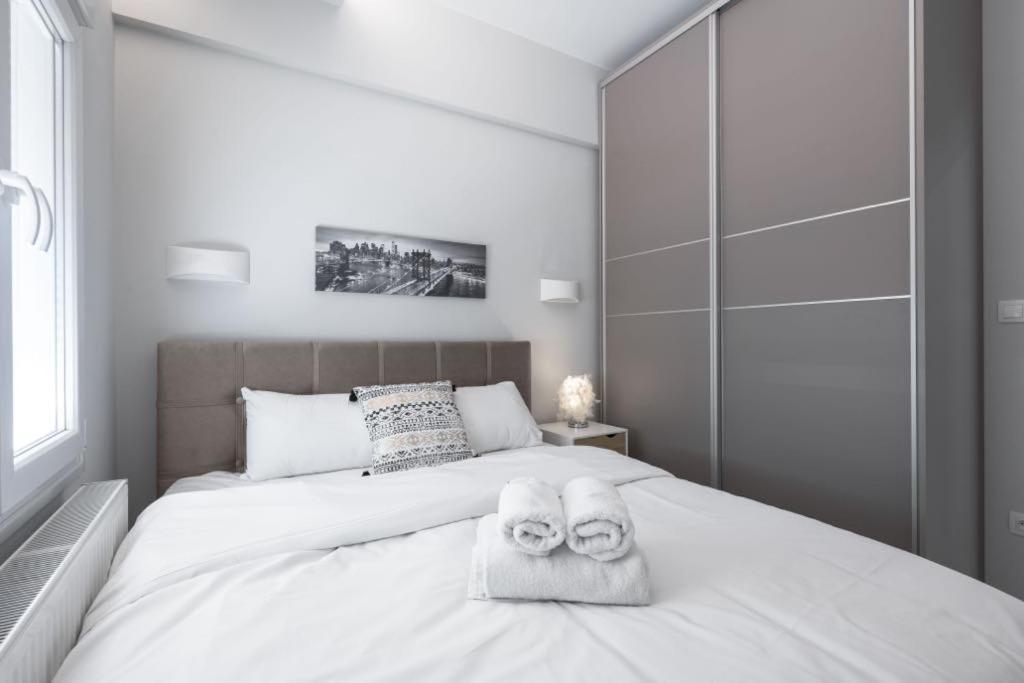 Soleggiato Minimal Apartment Thessaloníki Luaran gambar